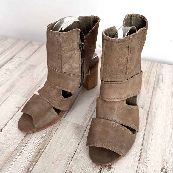 Free People Effie Booties Boots 38 7.5 Zipper Cut Out Trendy Summer Party Stone - Picture 1 of 8